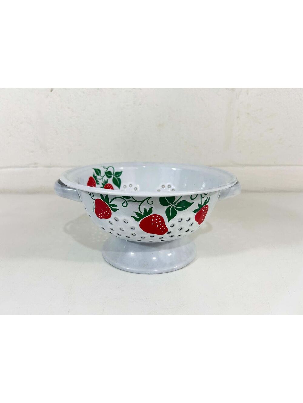 Vintage Strawberry Colander Enamel 1983 Strawberries Strainer Fruit 1980s